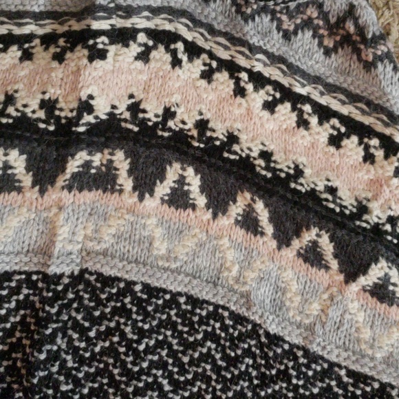 SALE⚡️COCOGIO Wool Alpaca mix made in ITALY Knit PONCHO FITS ALL - Picture 4 of 8